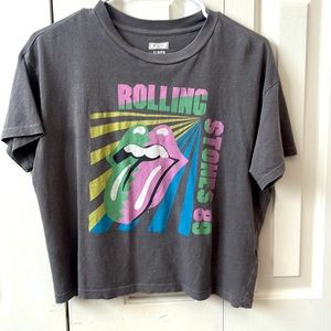 Short sleeve barely worn tee shirt